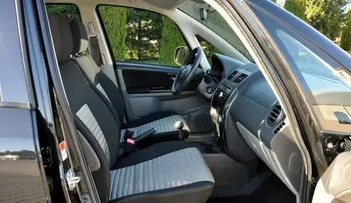 SUZUKI SX4 