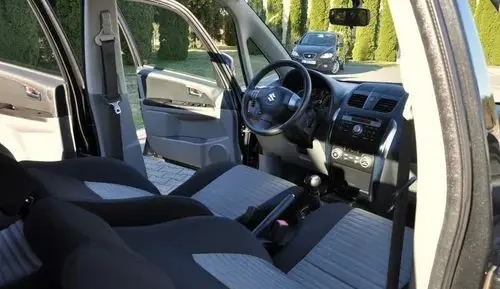 SUZUKI SX4 