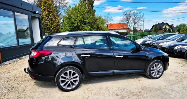 RENAULT Megane 1.6 16V Color Edition