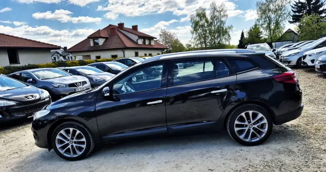 RENAULT Megane 1.6 16V Color Edition