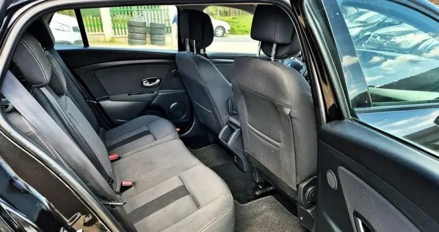 RENAULT Megane 1.6 16V Color Edition