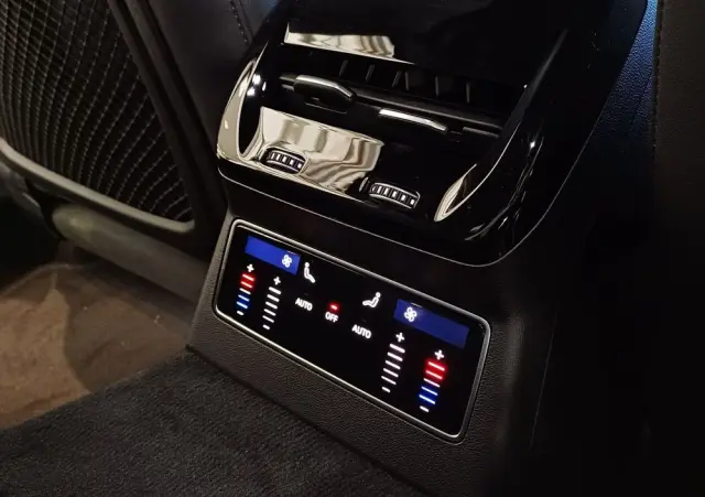 AUDI A6 Limousine 