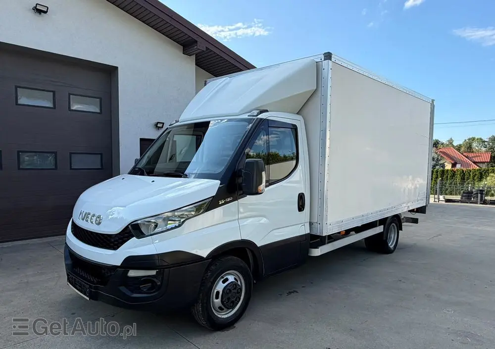 IVECO Daily 35C13 Kontener 8 Palet z windą Kontener meblowy 