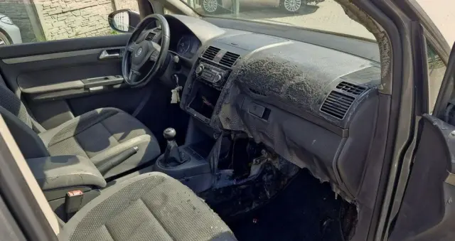 VOLKSWAGEN Touran 1.6 TDI DPF BlueMotion Technology STYLE