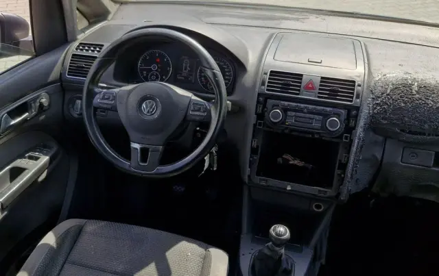 VOLKSWAGEN Touran 1.6 TDI DPF BlueMotion Technology STYLE