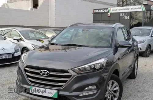HYUNDAI Tucson 