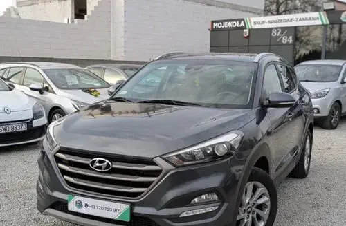 HYUNDAI Tucson 