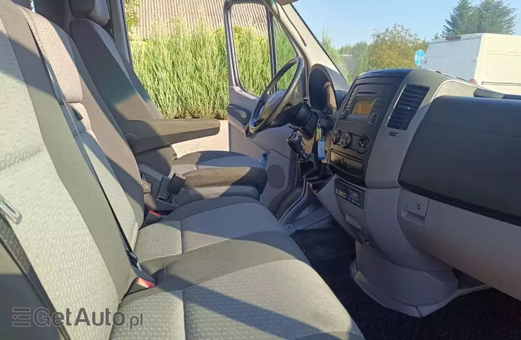VOLKSWAGEN Crafter 