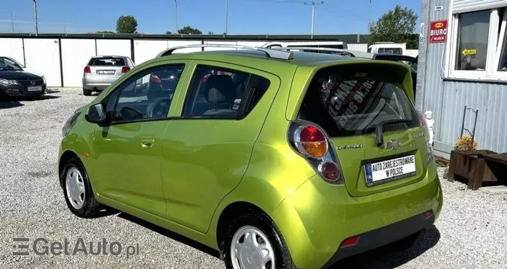 CHEVROLET Spark 