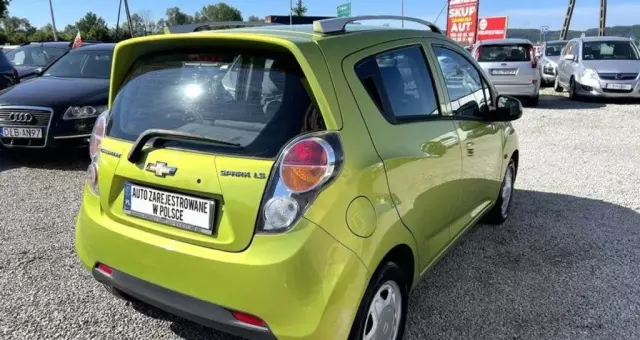 CHEVROLET Spark 