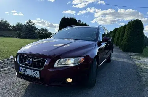 VOLVO V70 