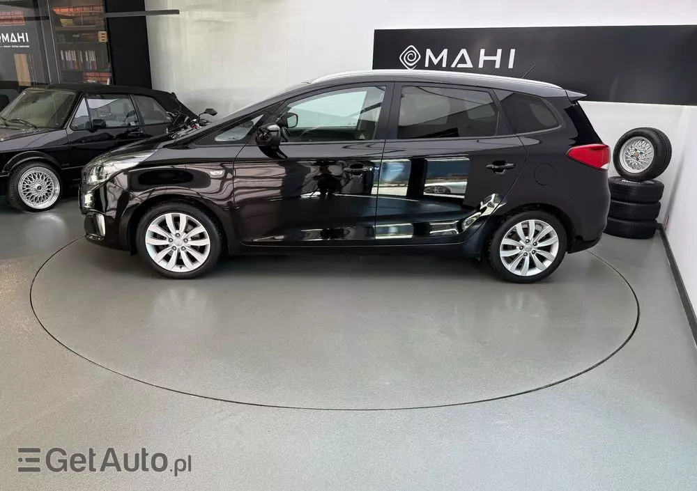 KIA Carens 1.6 GDI Fifa World Cup Edition