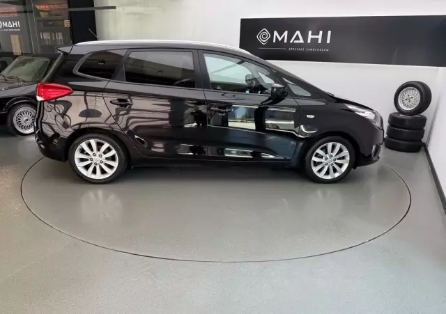 KIA Carens 1.6 GDI Fifa World Cup Edition