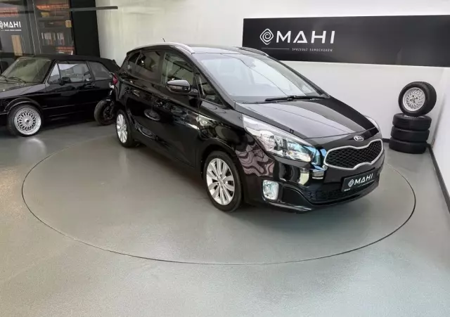 KIA Carens 1.6 GDI Fifa World Cup Edition