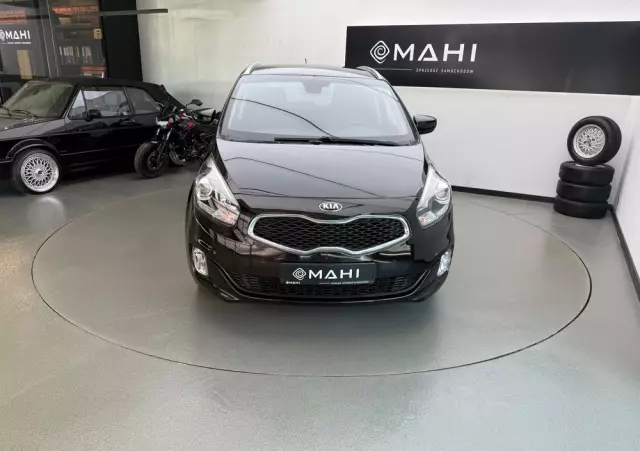 KIA Carens 1.6 GDI Fifa World Cup Edition