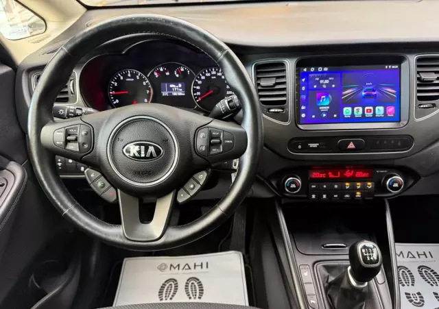 KIA Carens 1.6 GDI Fifa World Cup Edition