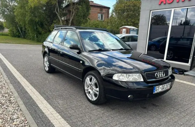 AUDI A4 