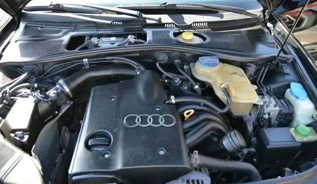 AUDI A4 