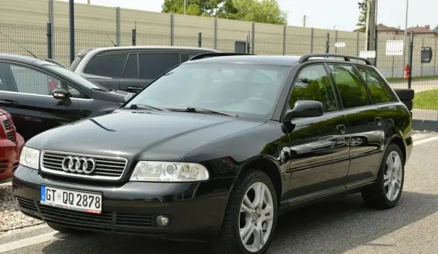 AUDI A4 
