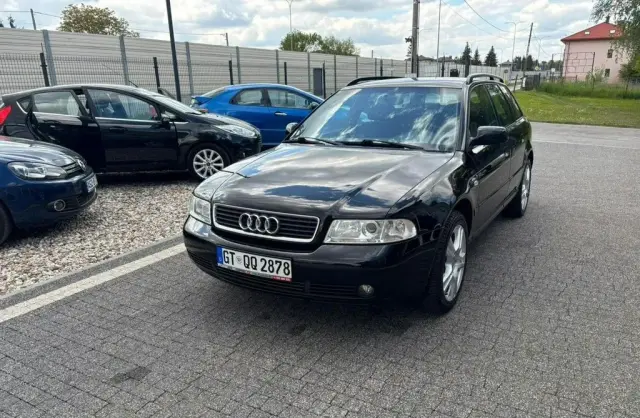 AUDI A4 