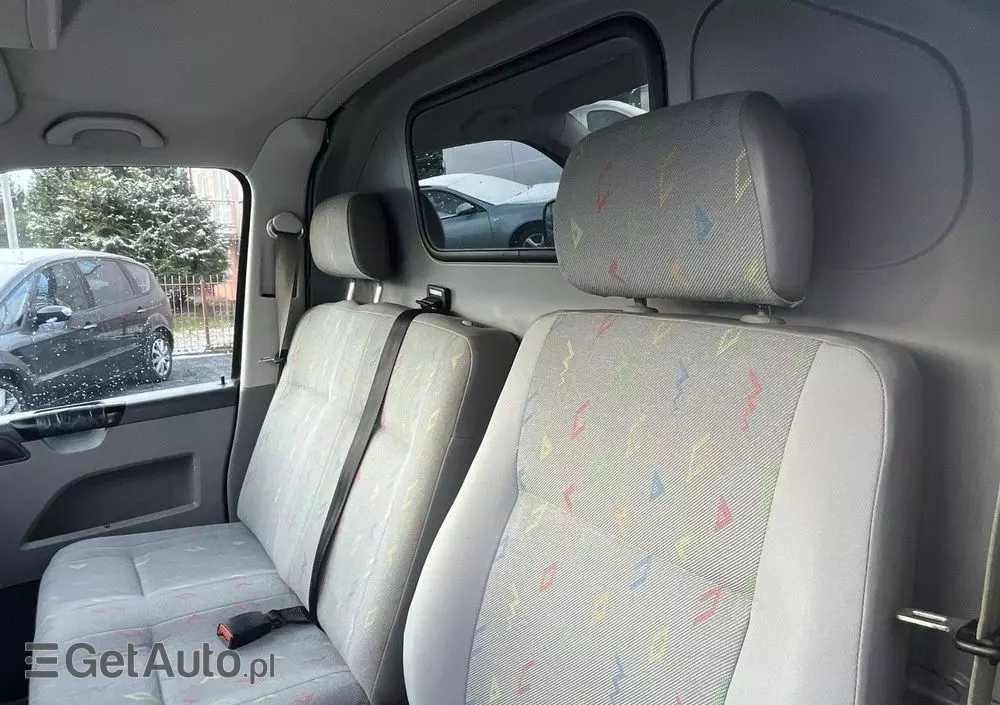 VOLKSWAGEN Transporter 