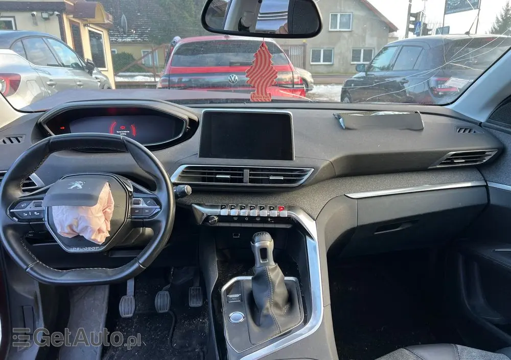 PEUGEOT 3008 PureTech 130 Stop & Start Allure