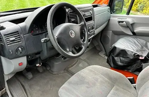 VOLKSWAGEN Crafter 