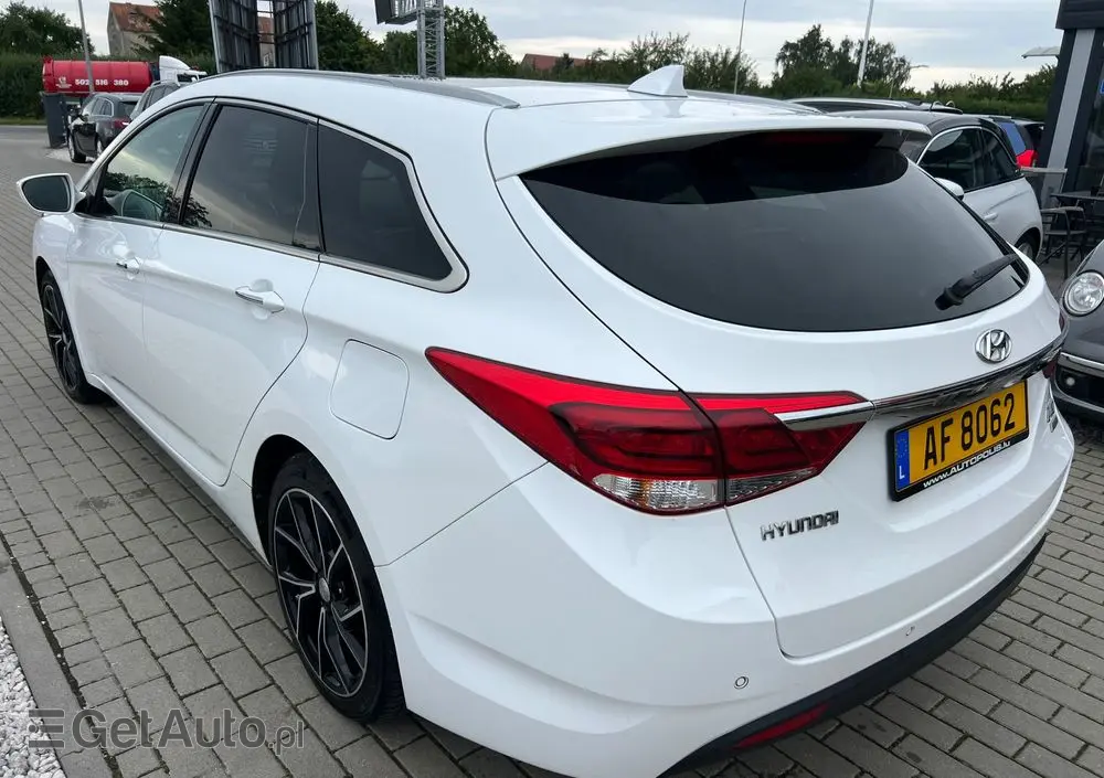 HYUNDAI I40 Kombi blue 1.6 CRDi DCT Space Plus