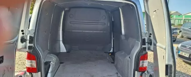VOLKSWAGEN TRANSPORTER 