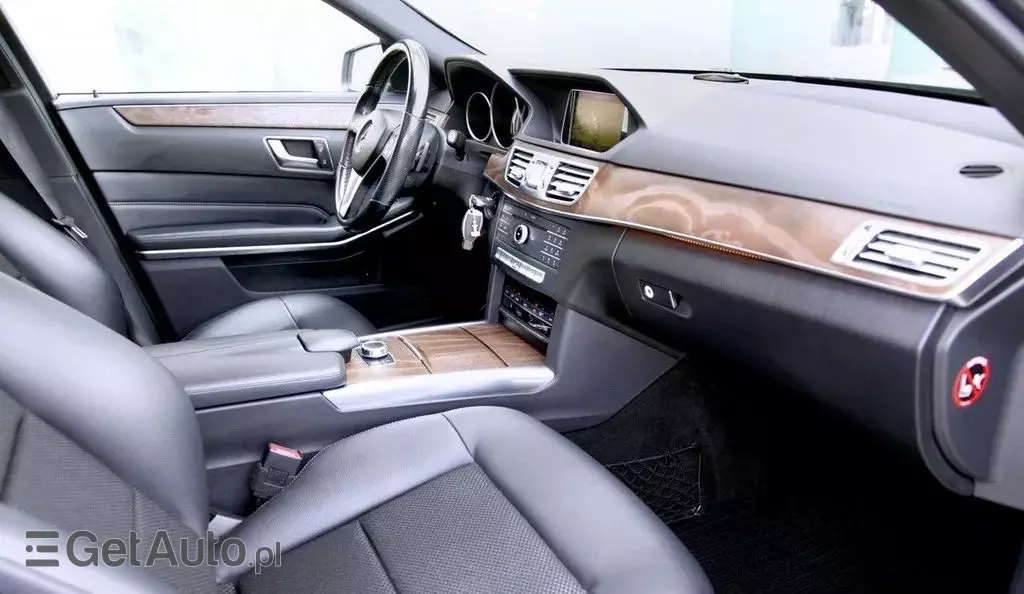 MERCEDES-BENZ Klasa E 