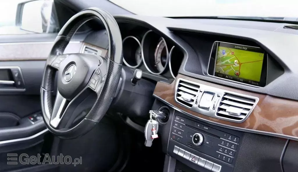 MERCEDES-BENZ Klasa E 