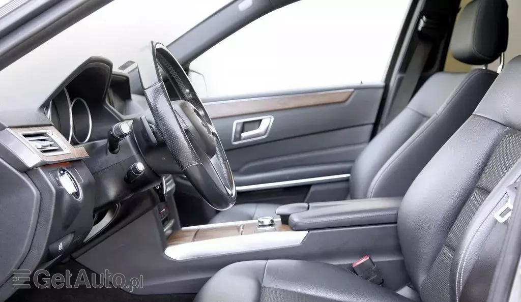 MERCEDES-BENZ Klasa E 