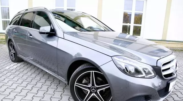 MERCEDES-BENZ Klasa E 