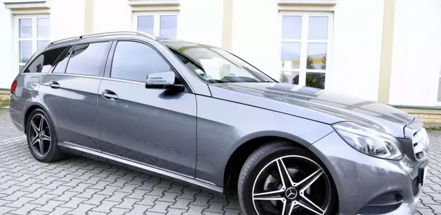 MERCEDES-BENZ Klasa E 