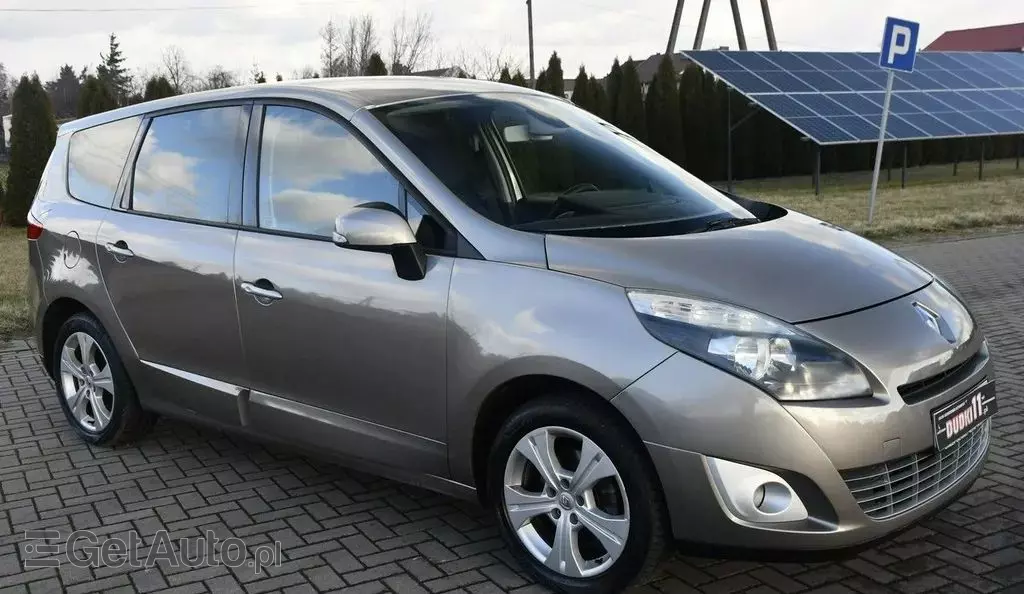 RENAULT Grand Scenic 