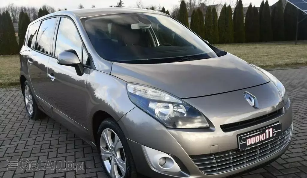 RENAULT Grand Scenic 