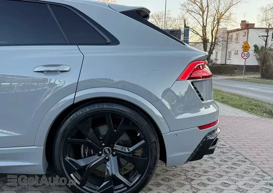 AUDI RS Q8 TFSI quattro tiptronic