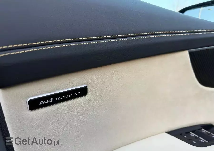 AUDI RS Q8 TFSI quattro tiptronic