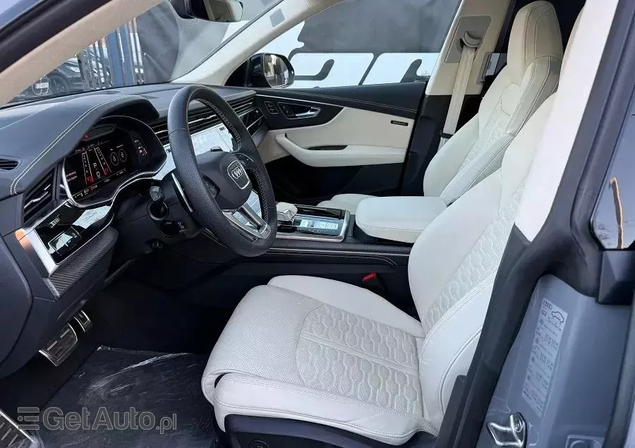 AUDI RS Q8 TFSI quattro tiptronic