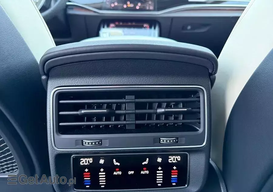 AUDI RS Q8 TFSI quattro tiptronic