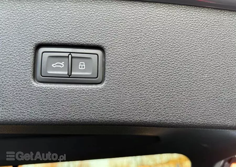 AUDI RS Q8 TFSI quattro tiptronic