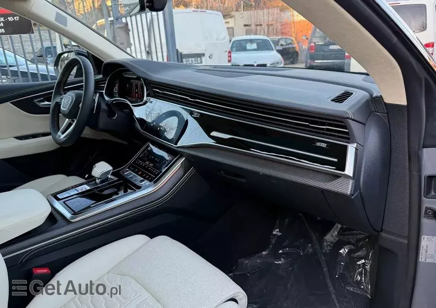 AUDI RS Q8 TFSI quattro tiptronic