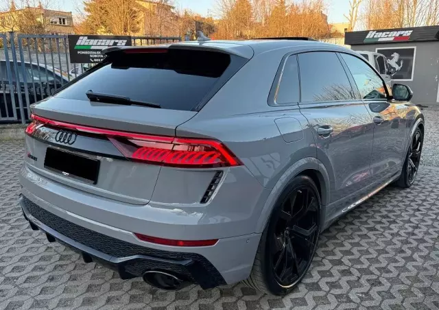 AUDI RS Q8 TFSI quattro tiptronic