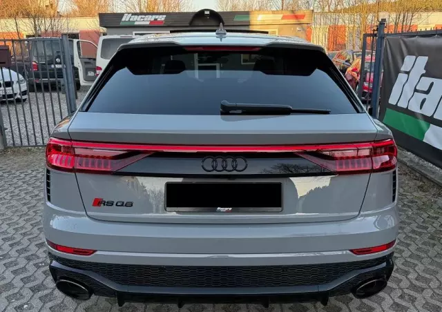 AUDI RS Q8 TFSI quattro tiptronic