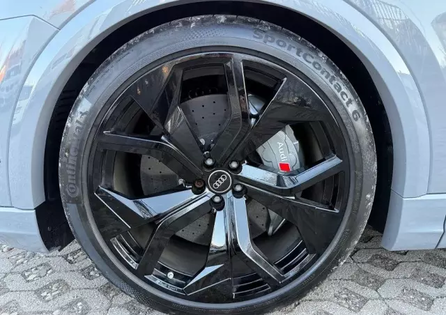 AUDI RS Q8 TFSI quattro tiptronic