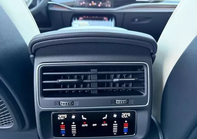 AUDI RS Q8 TFSI quattro tiptronic