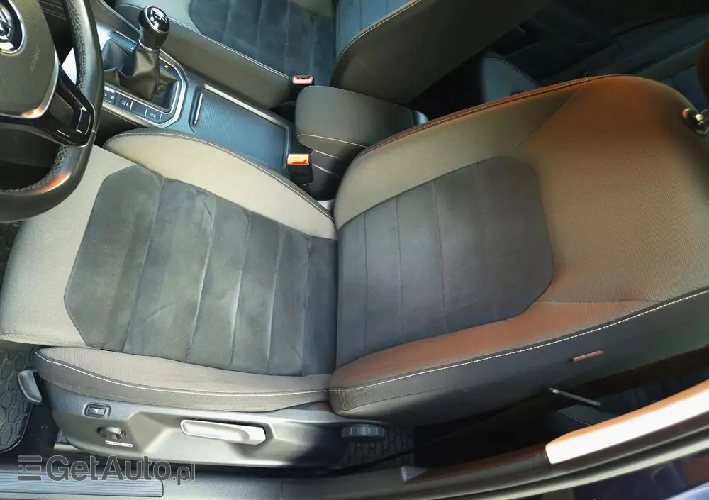 VOLKSWAGEN Golf Sportsvan 1.4 TSI (BlueMotion Technology) Comfortline