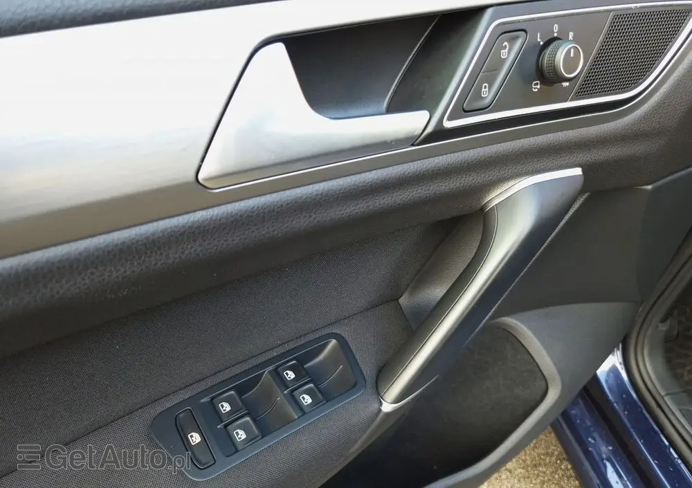 VOLKSWAGEN Golf Sportsvan 1.4 TSI (BlueMotion Technology) Comfortline