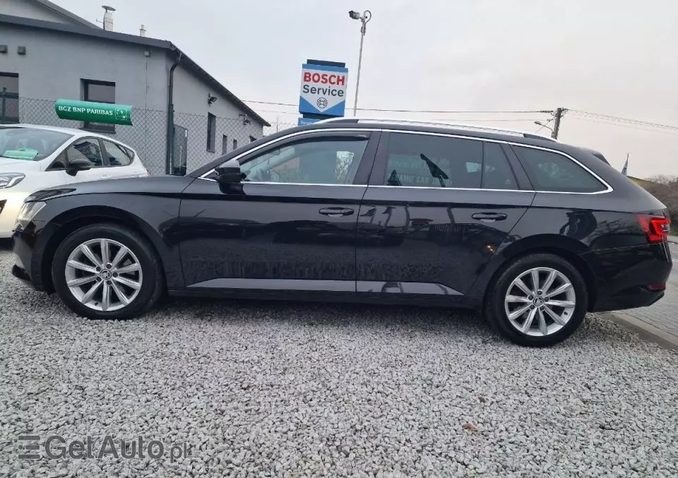 SKODA Superb 1.6 TDI Ambition DSG