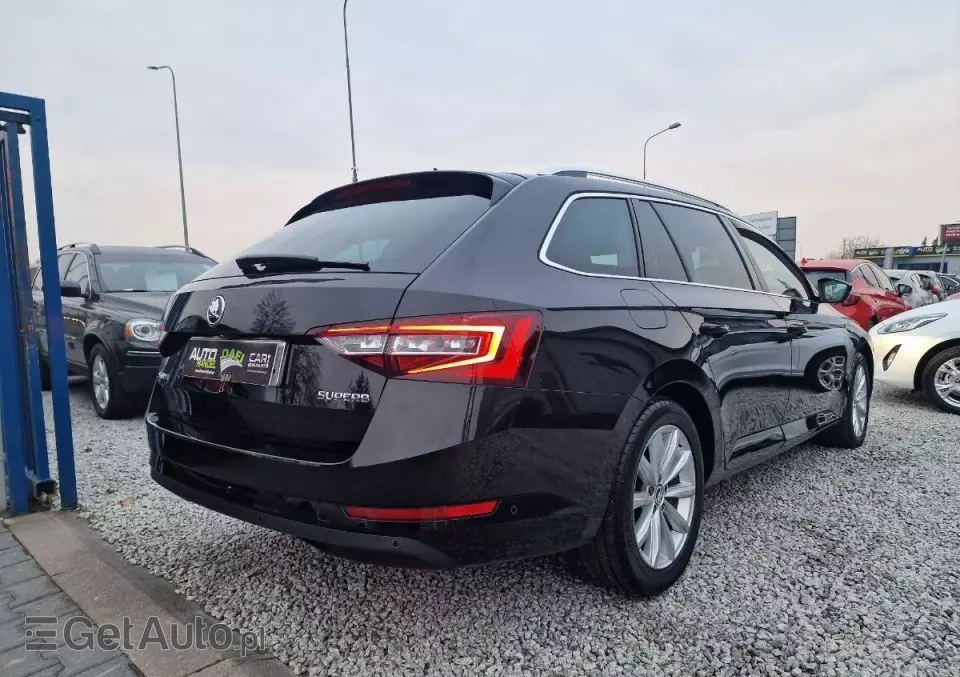 SKODA Superb 1.6 TDI Ambition DSG